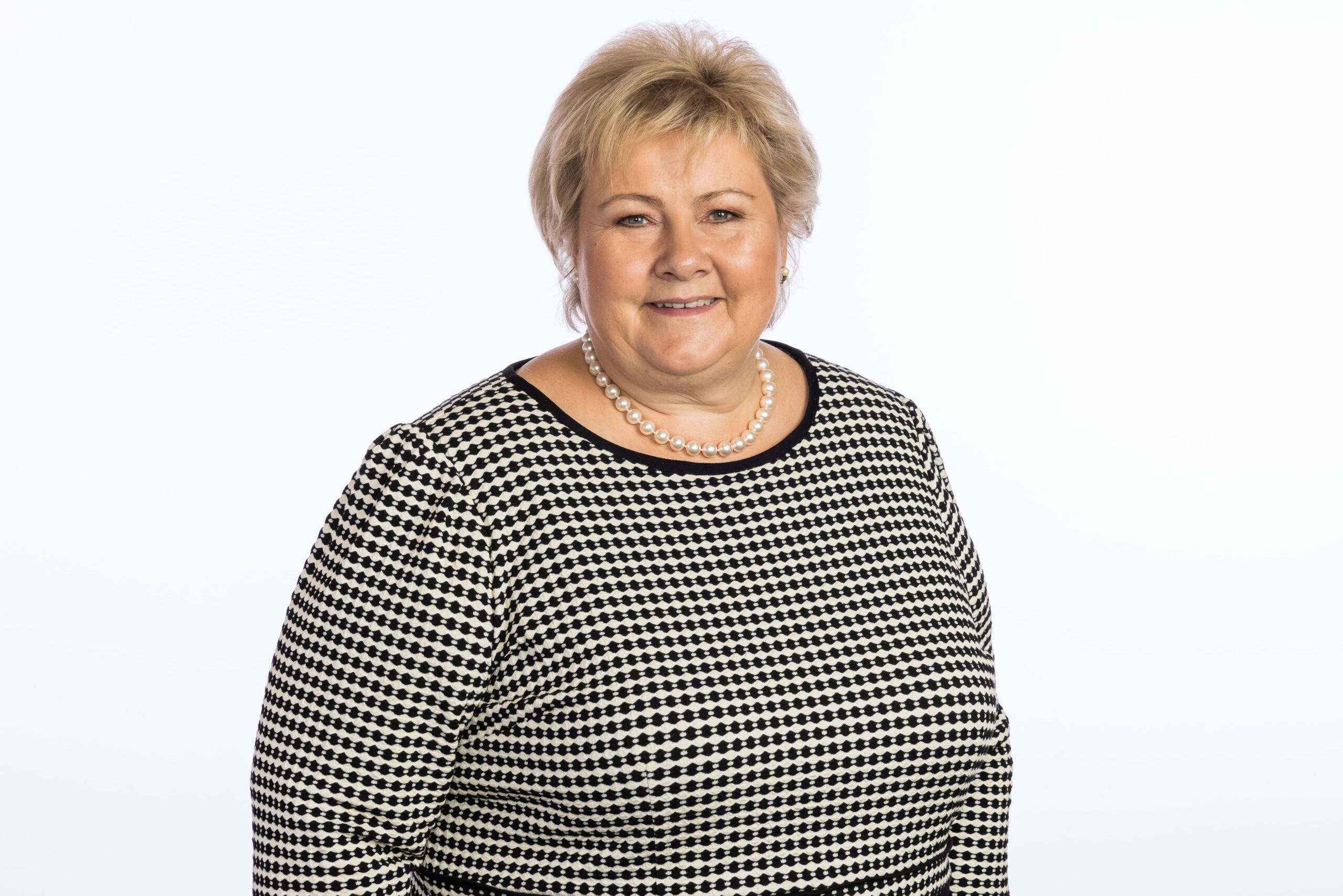 Erna Solberg komprimerad